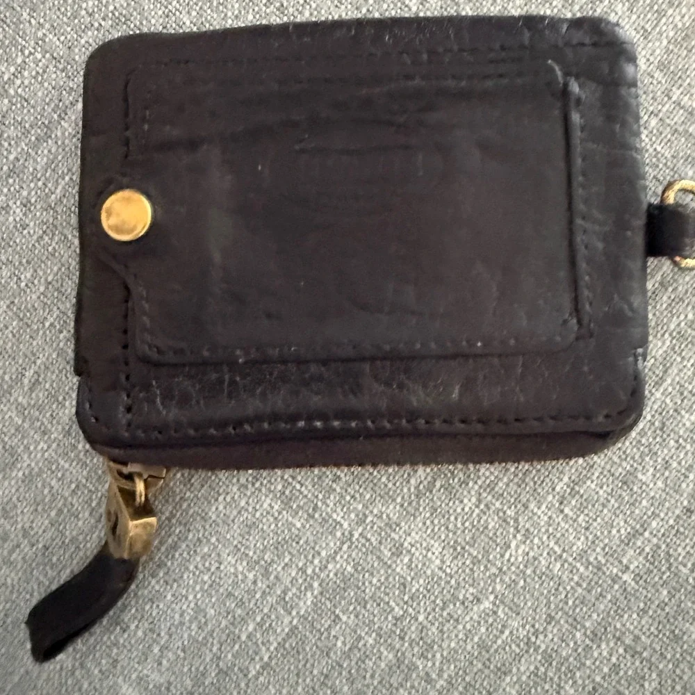 Fossil‎ Black Leather Keyhole Coin Purse ID Card Holder Wallet Brass Hardware